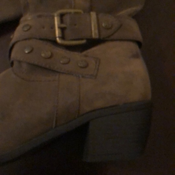 Shoes - Picture 3 of 3